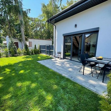Apartamenty Przy Parku -150M Od Plazy Darlowko Exteriör bild